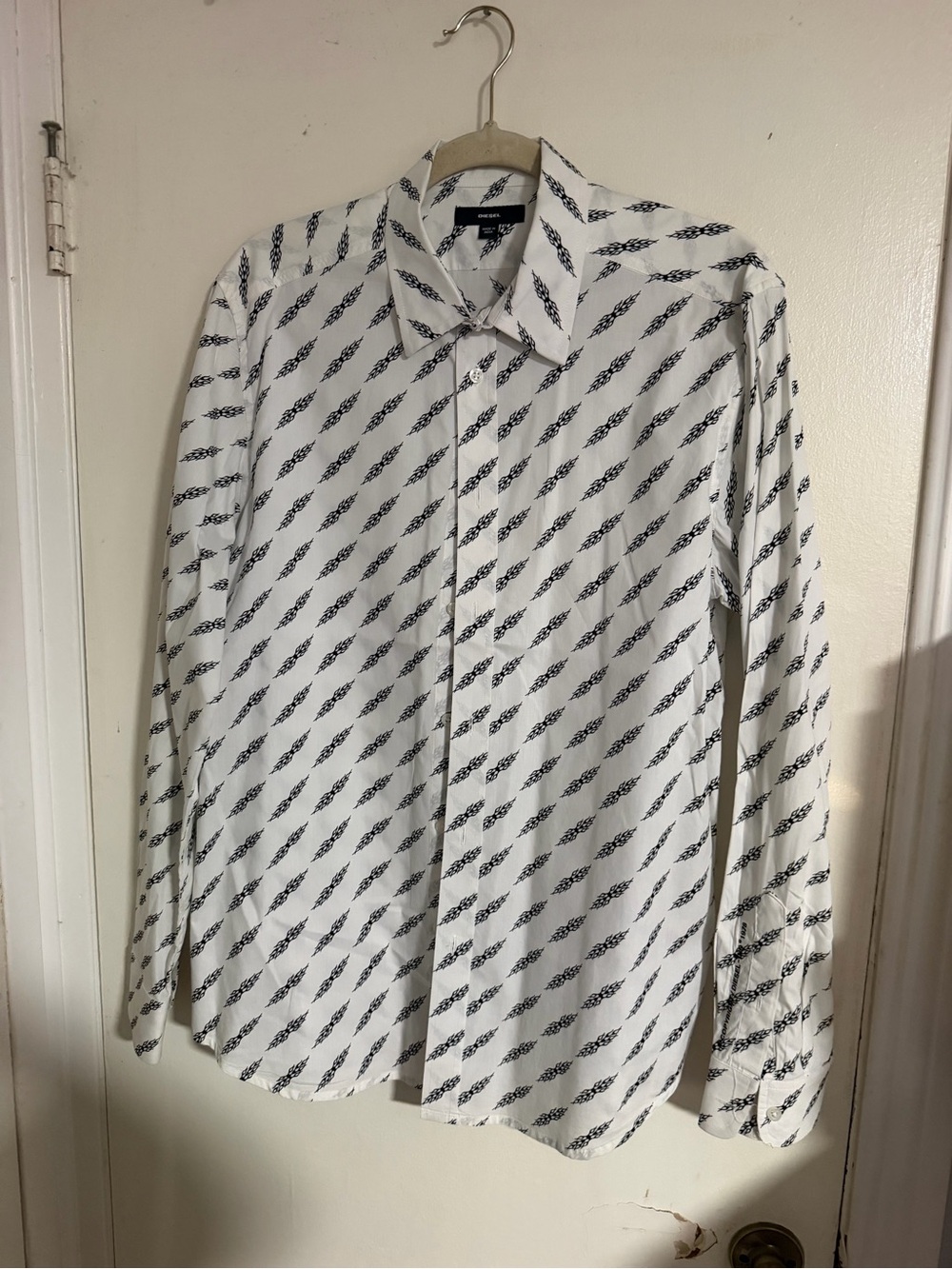 DIESEL Men's Tribal Flame Pattern Long Sleeve Shirt - White / Black Size L